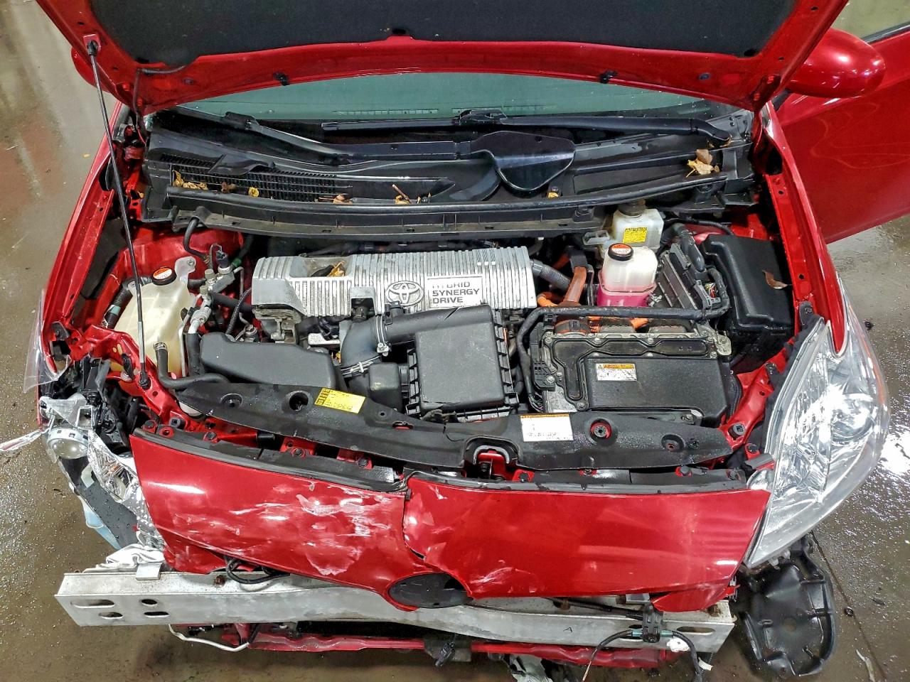 2015 TOYOTA PRIUS photo 34