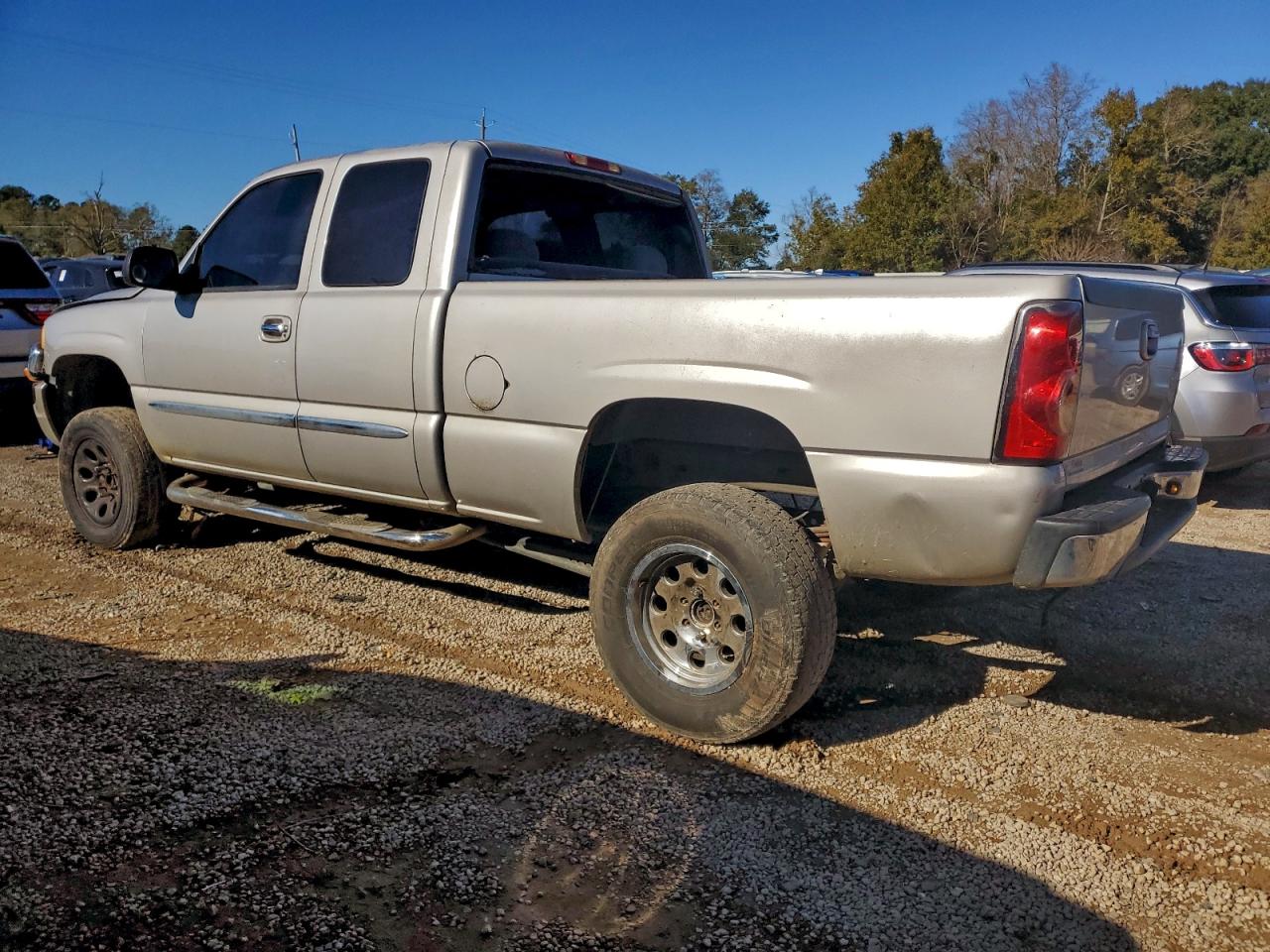 2004 GMC NEW SIERRA C1500 photo 4