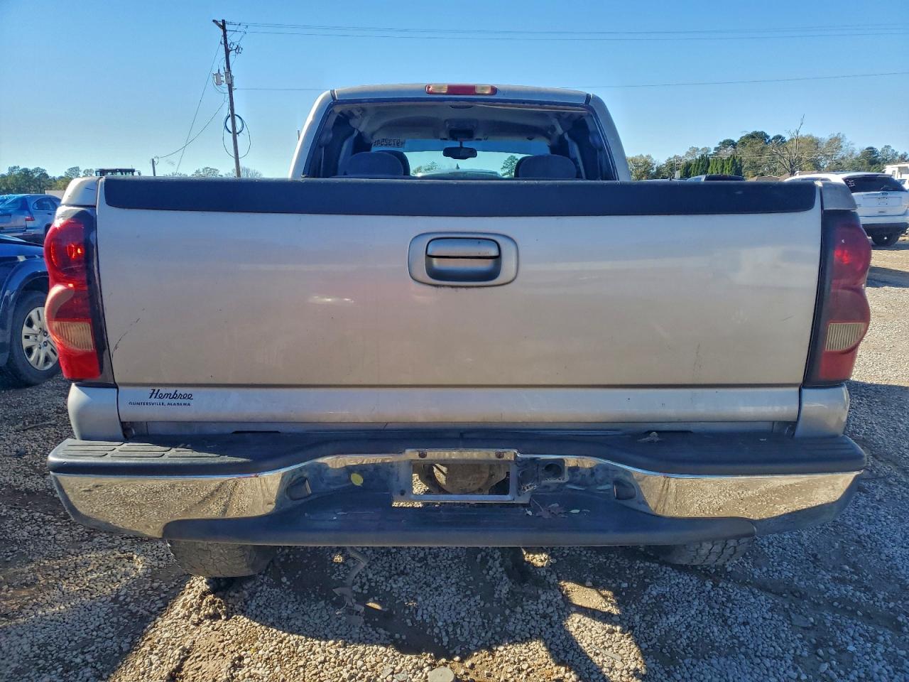 2004 GMC NEW SIERRA C1500 photo 16