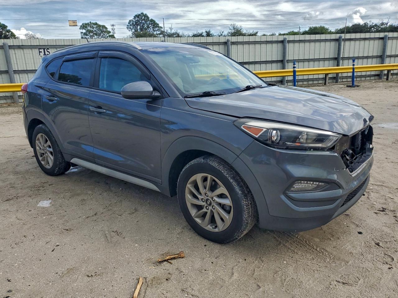 2017 HYUNDAI TUCSON LIMITED photo 7