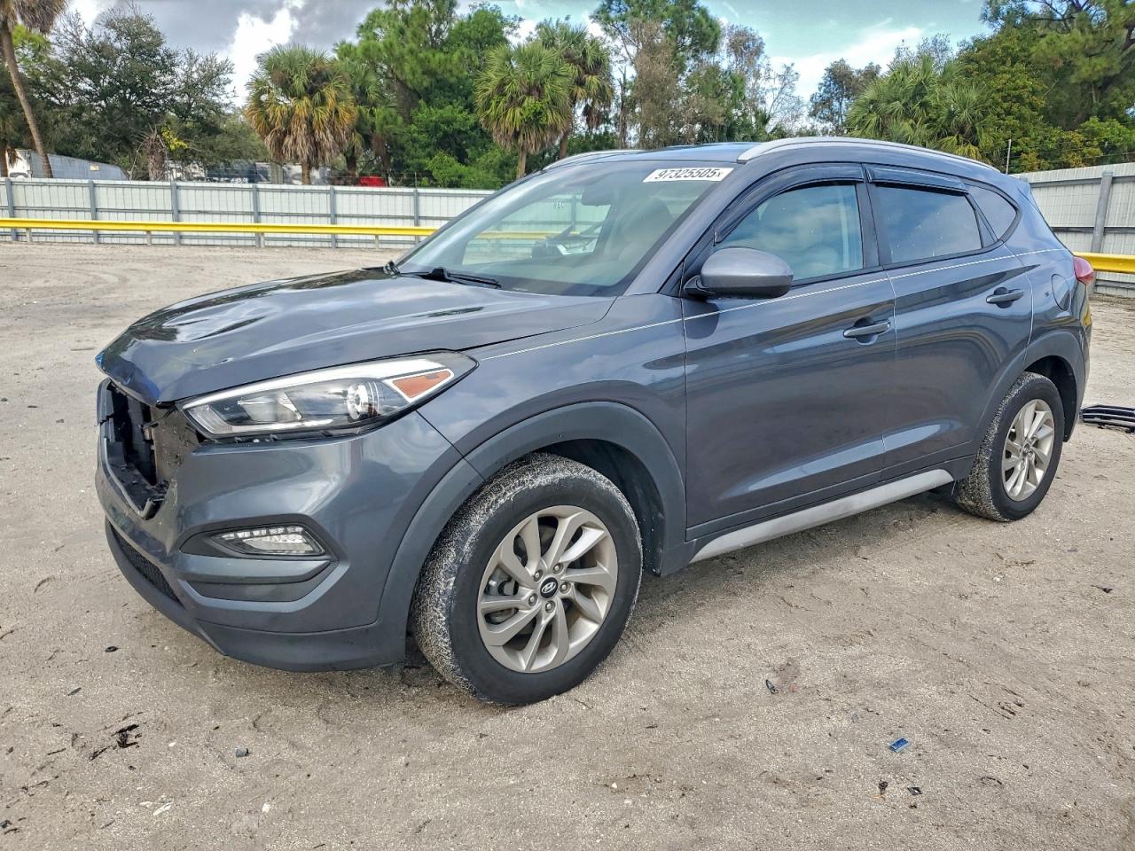 2017 HYUNDAI TUCSON