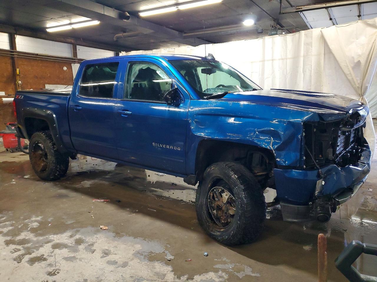 2018 CHEVROLET SILVERADO K1500 LT photo 4