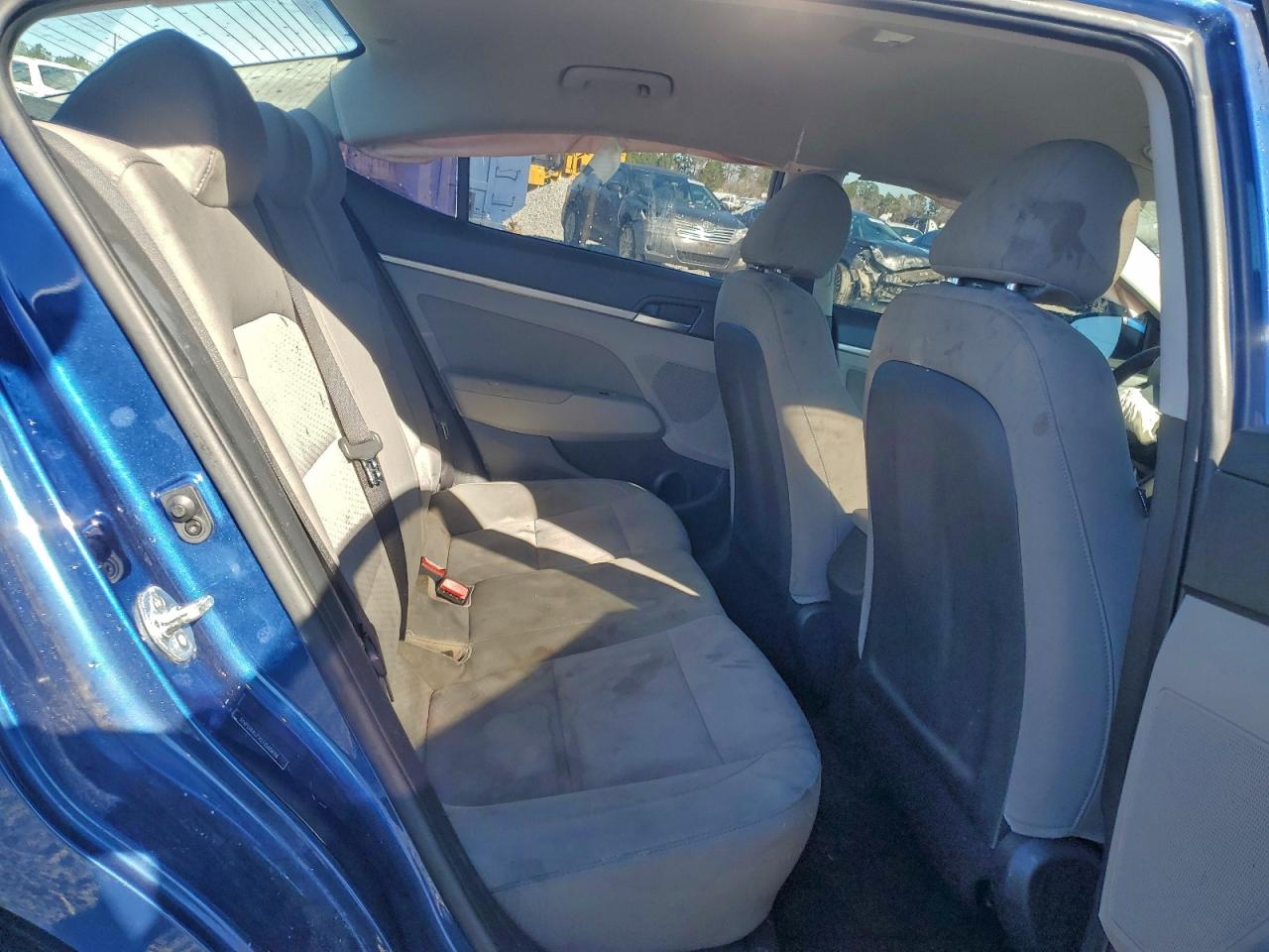 2020 HYUNDAI ELANTRA SEL photo 19