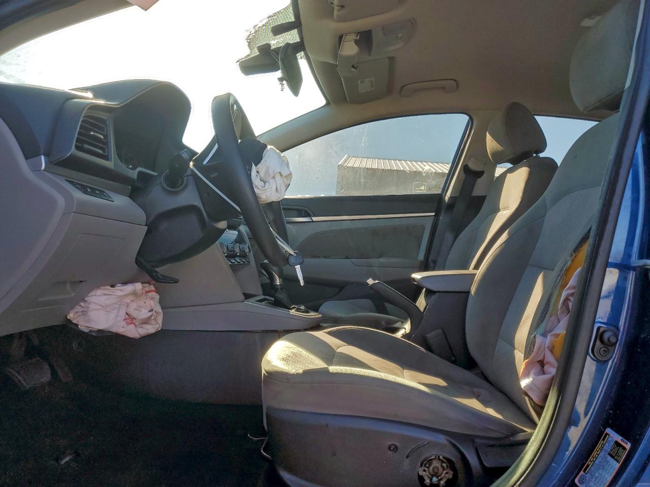 2020 HYUNDAI ELANTRA SEL photo 13
