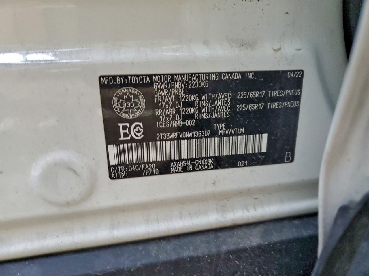 2022 TOYOTA RAV4 LE photo 14