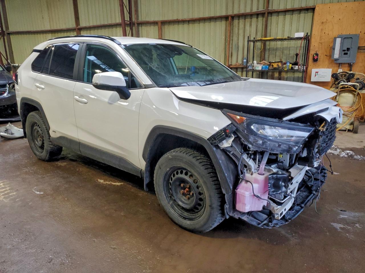 2022 TOYOTA RAV4 LE photo 4