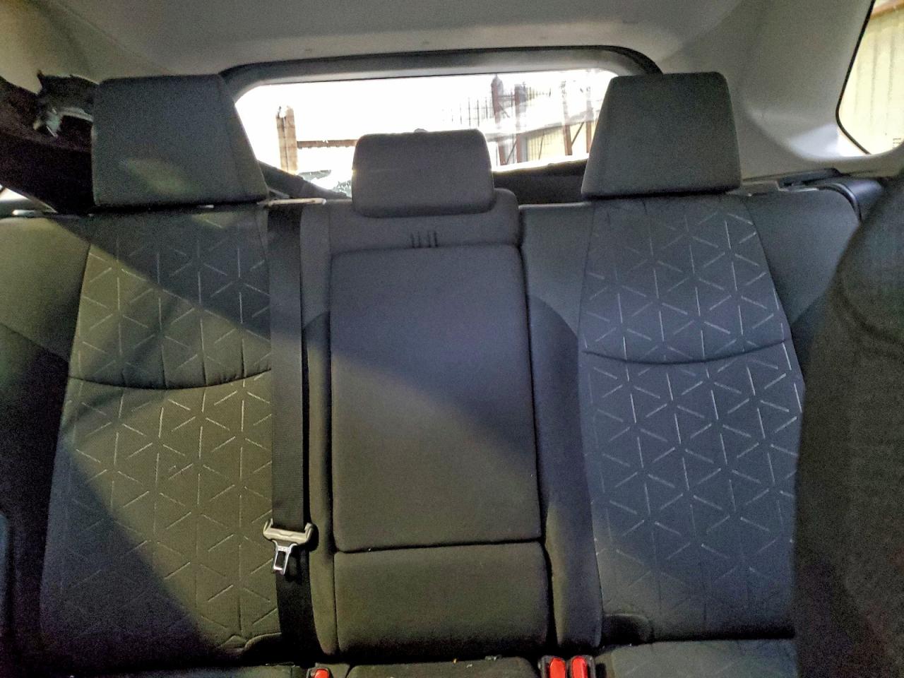 2022 TOYOTA RAV4 LE photo 10