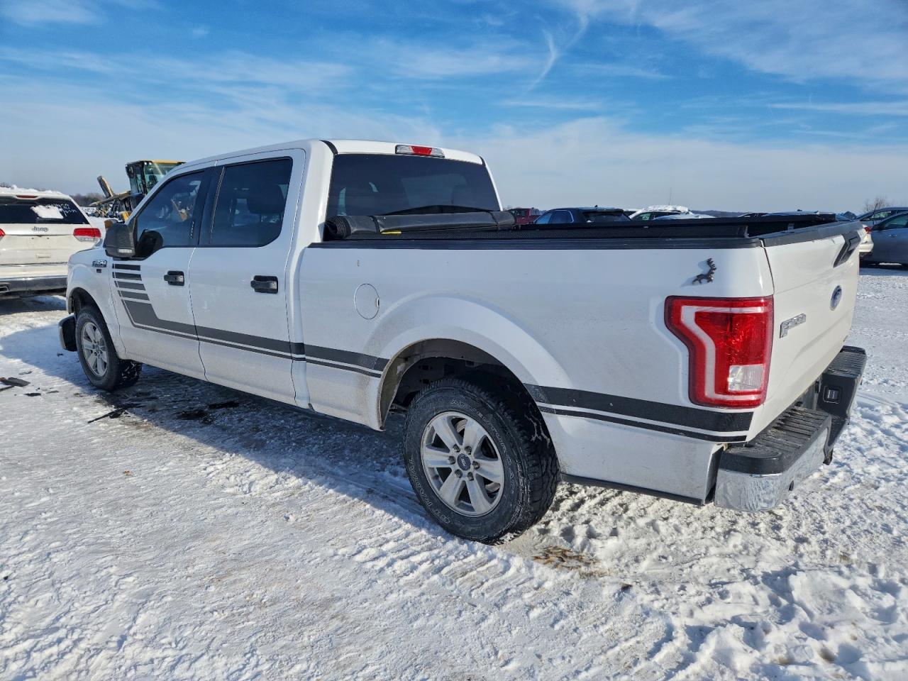 2016 FORD F150 SUPERCREW photo 2