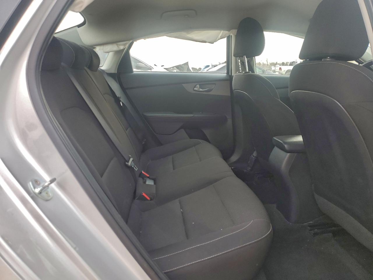 2021 KIA FORTE FE photo 19