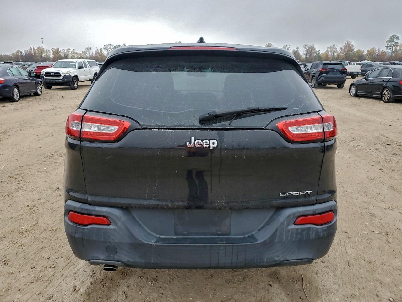 2016 JEEP CHEROKEE SPORT photo 6