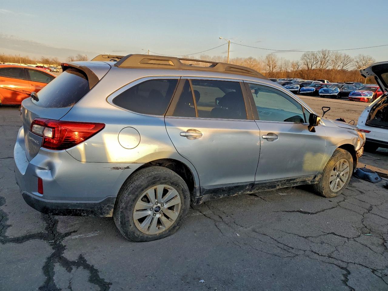 2015 SUBARU OUTBACK 2.5I PREMIUM photo 3