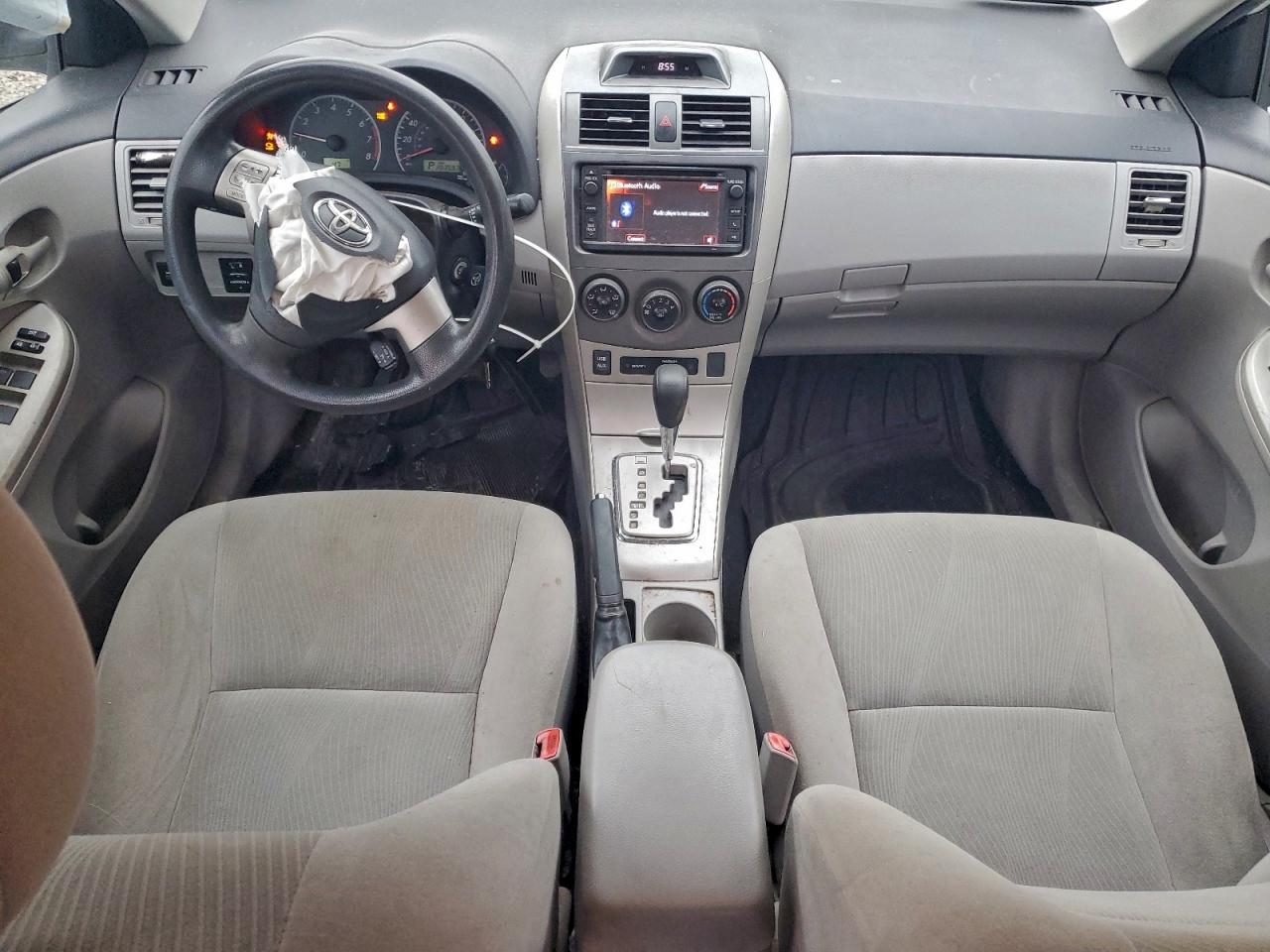 2013 TOYOTA COROLLA BASE photo 8