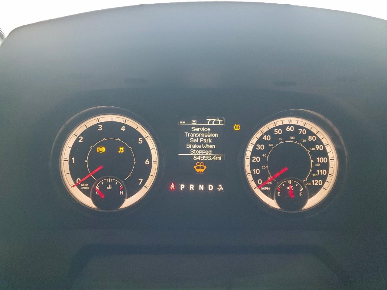 2021 RAM 1500 CLASSIC SLT photo 9