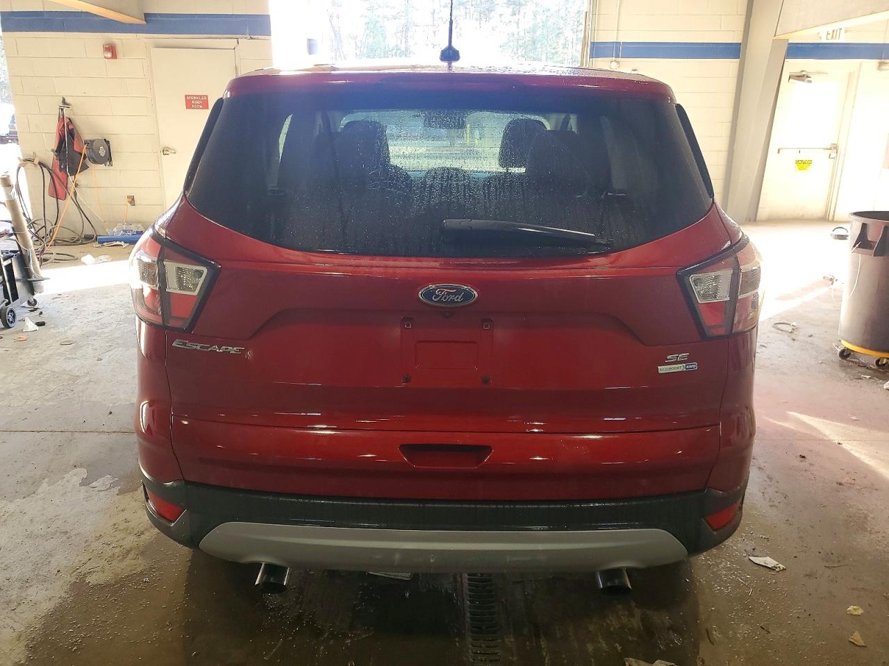 2017 FORD ESCAPE SE photo 16