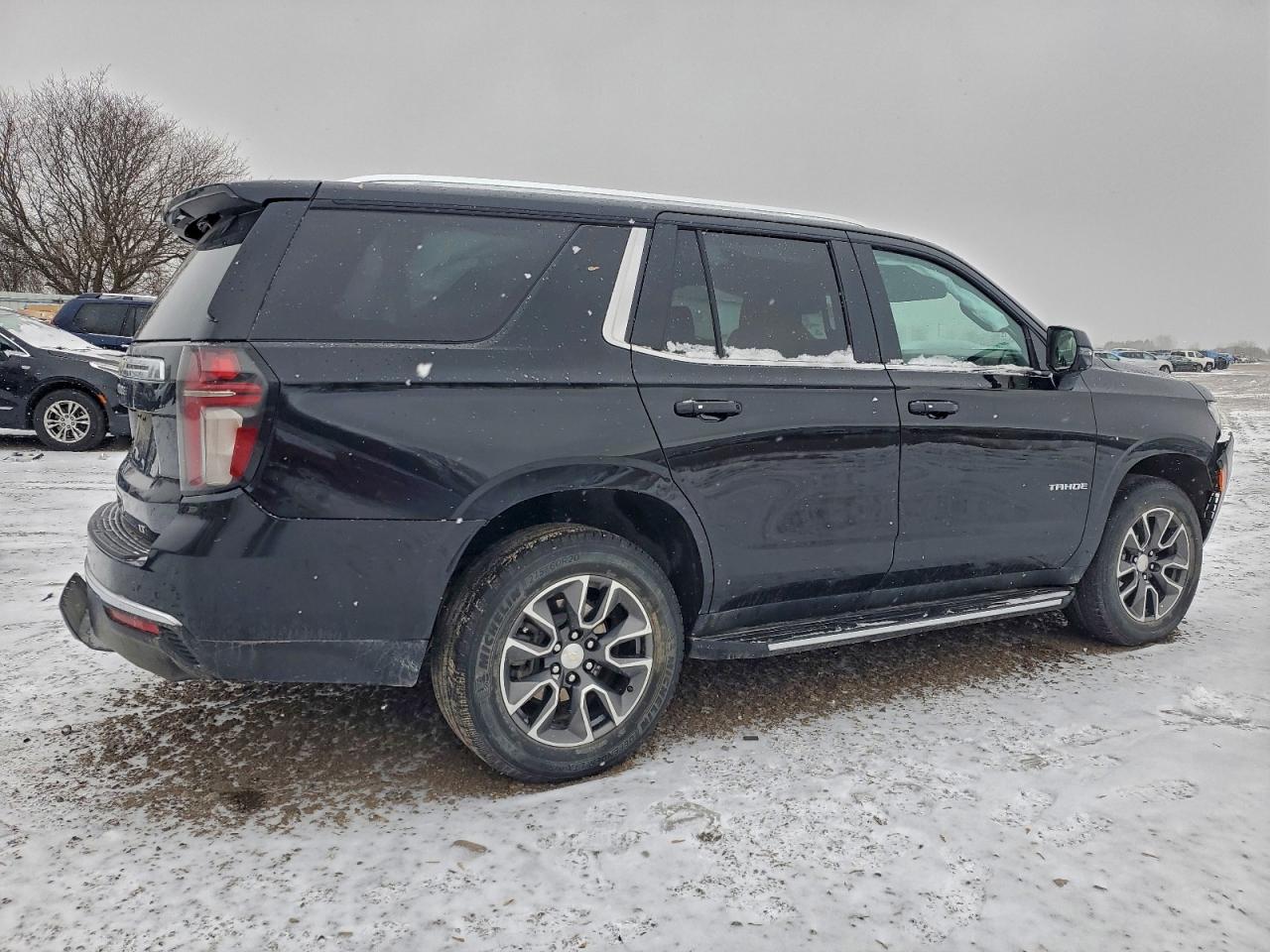 2021 CHEVROLET TAHOE K1500 LT photo 3