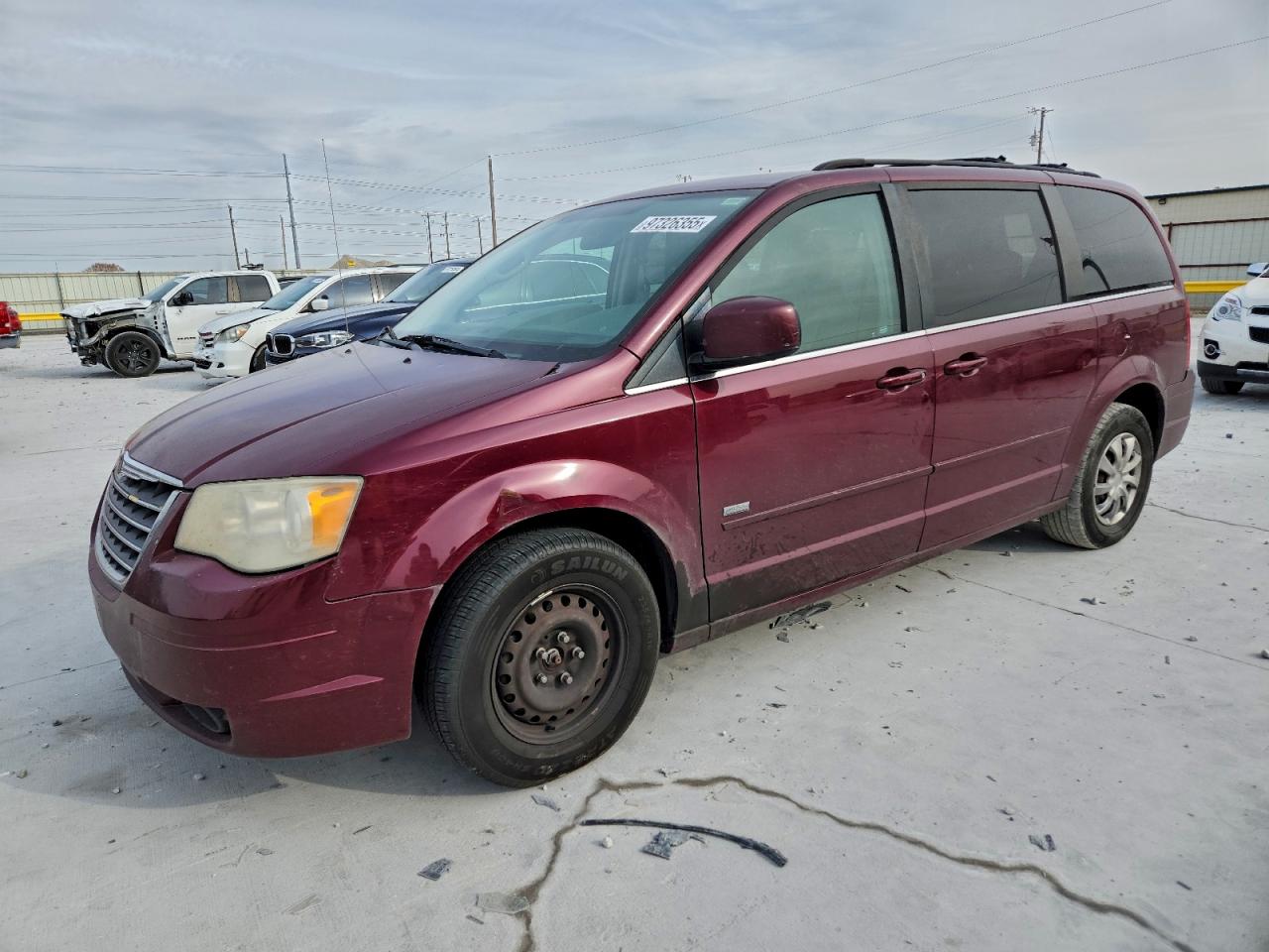 2008 CHRYSLER TOWN & COUNTRY TOURING photo 2