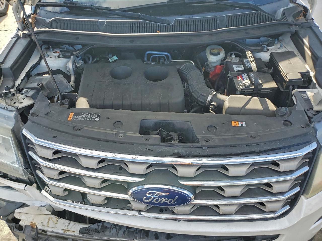 2016 FORD EXPLORER XLT photo 12