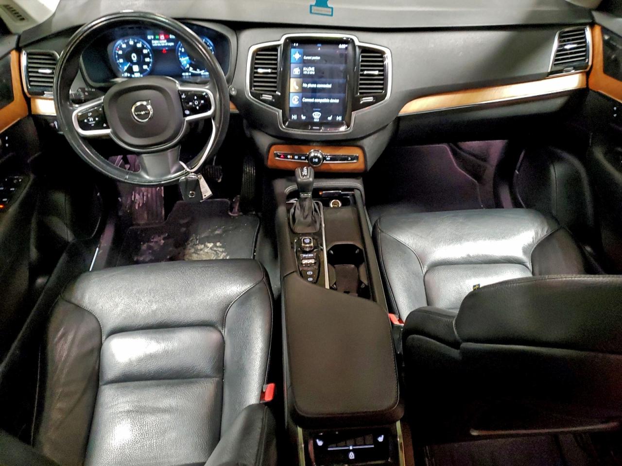 2021 VOLVO XC90 T6 MOMENTUM photo 8