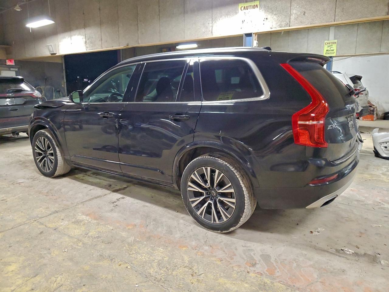 2021 VOLVO XC90 T6 MOMENTUM photo 2