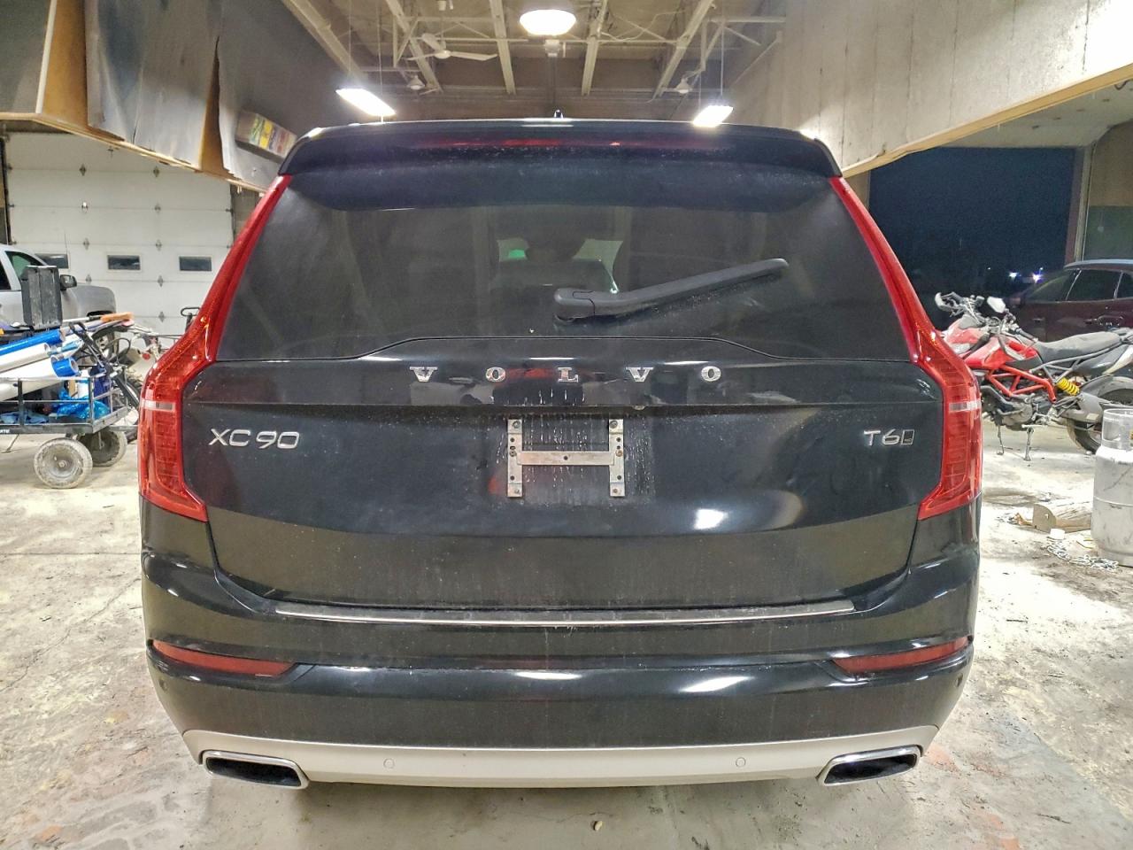 2021 VOLVO XC90 T6 MOMENTUM photo 6
