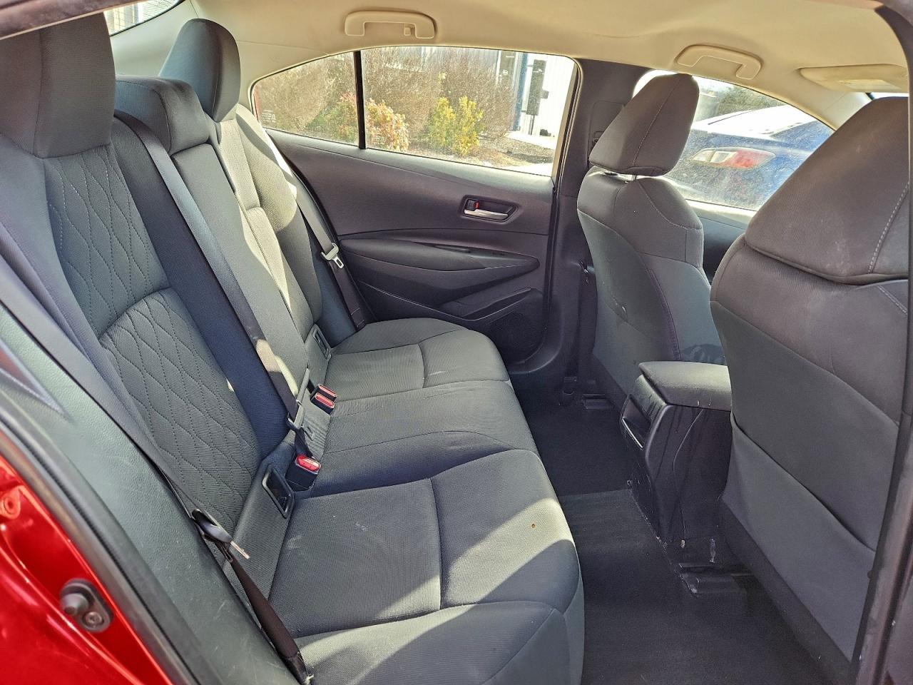 2020 TOYOTA COROLLA LE photo 10
