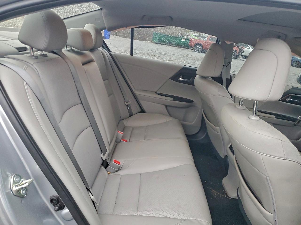 2017 HONDA ACCORD EXL photo 10
