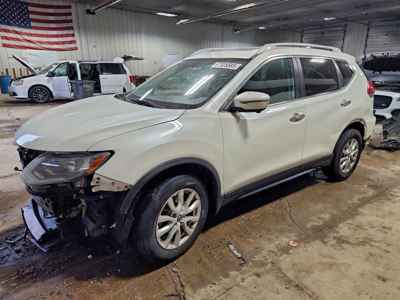 2017 NISSAN ROGUE