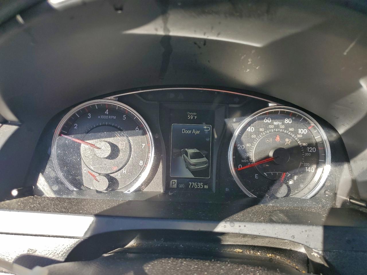 2017 TOYOTA CAMRY LE photo 9
