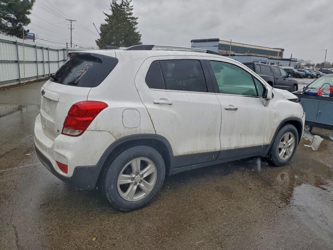 2019 CHEVROLET TRAX 1LT photo 3