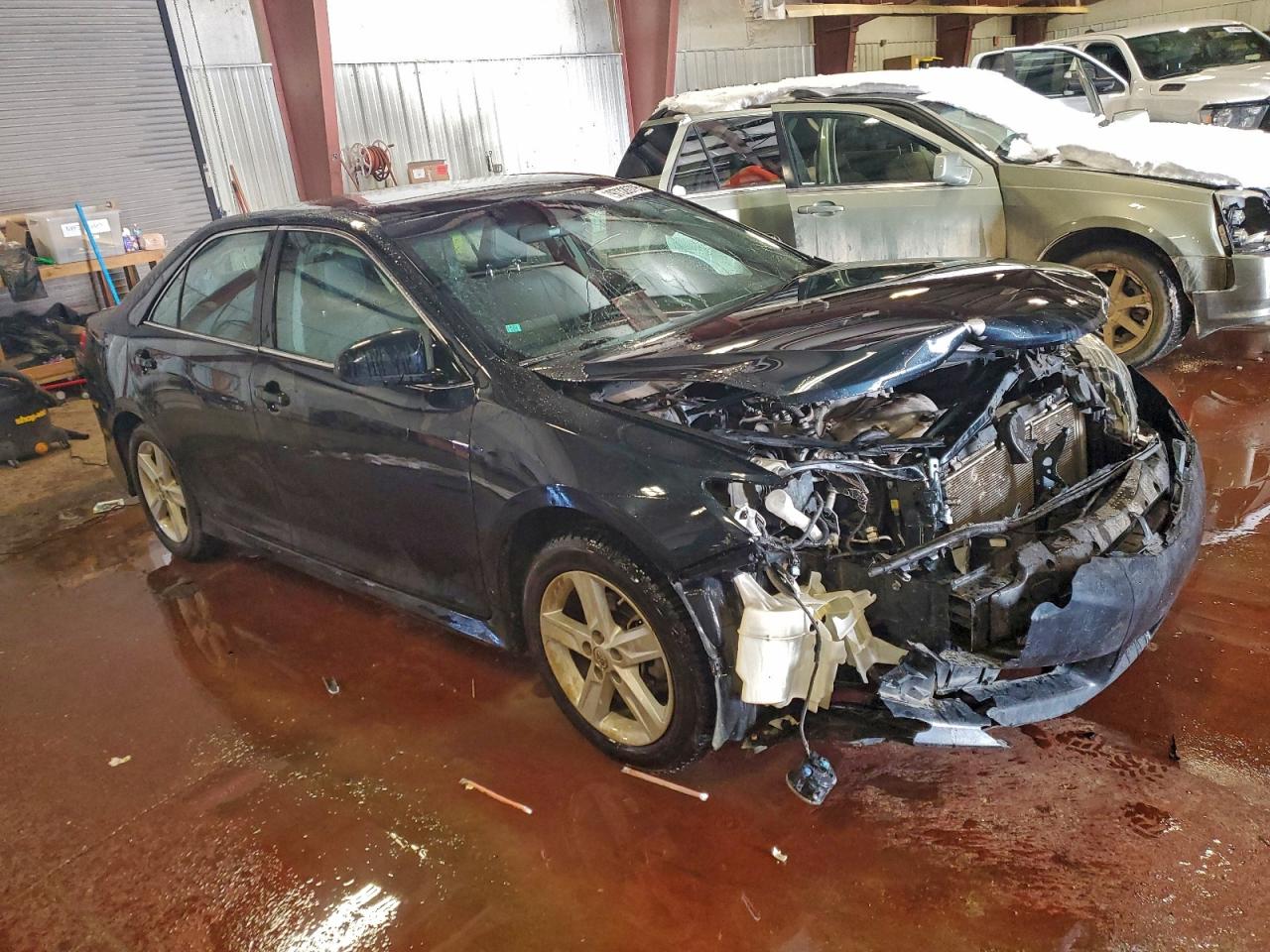 2014 TOYOTA CAMRY L photo 7