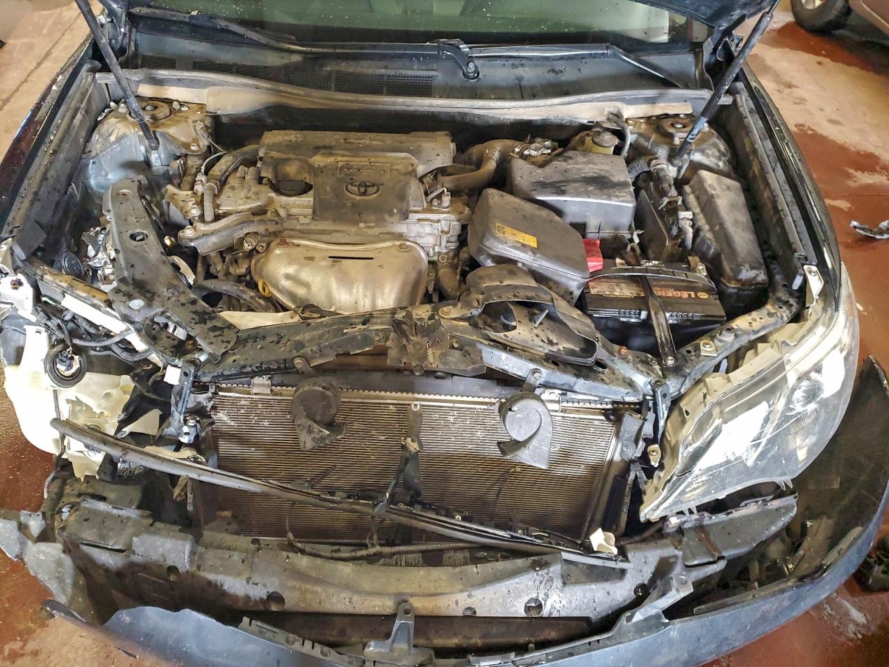 2014 TOYOTA CAMRY L photo 21