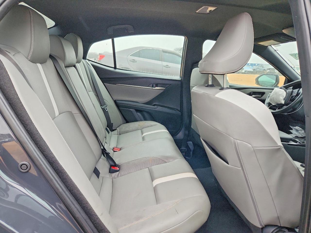2025 TOYOTA CAMRY XSE photo 37
