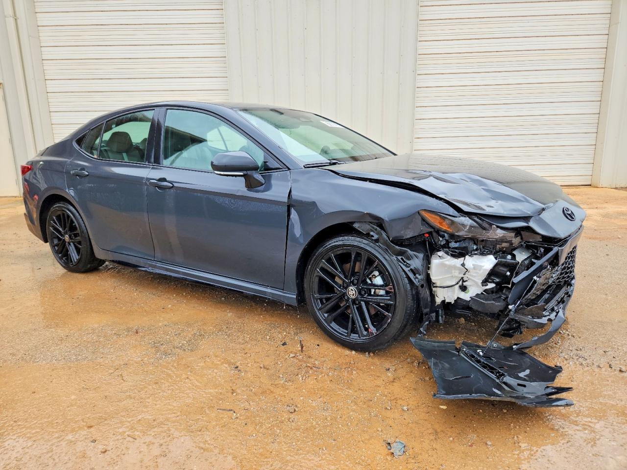 2025 TOYOTA CAMRY XSE photo 13