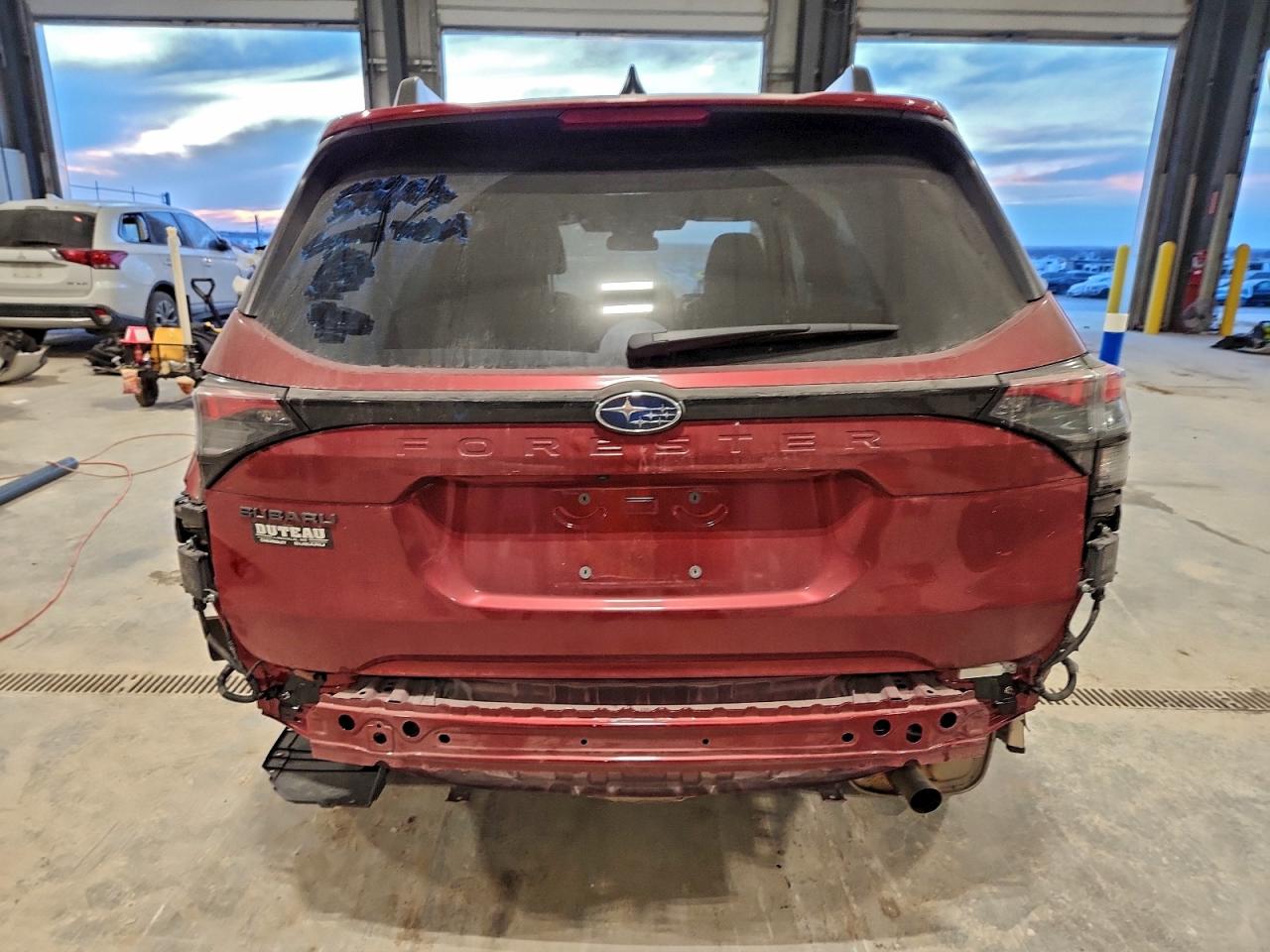 2025 SUBARU FORESTER PREMIUM photo 11