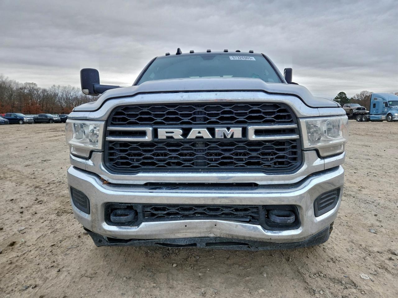 2021 RAM 3500 TRADESMAN photo 5