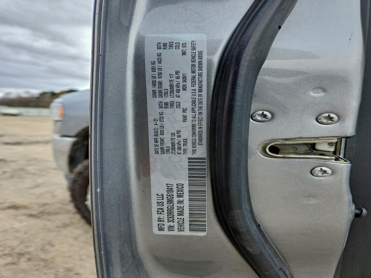 2021 RAM 3500 TRADESMAN photo 12