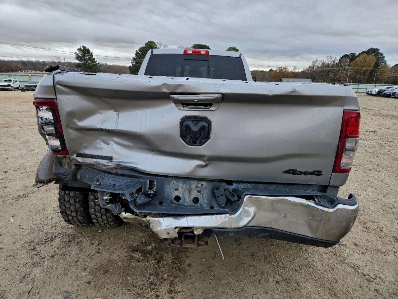 2021 RAM 3500 TRADESMAN photo 6