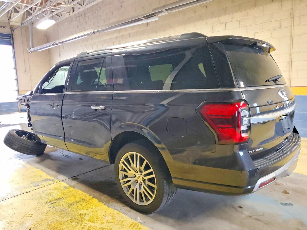 2024 FORD EXPEDITION MAX PLATINUM photo 2