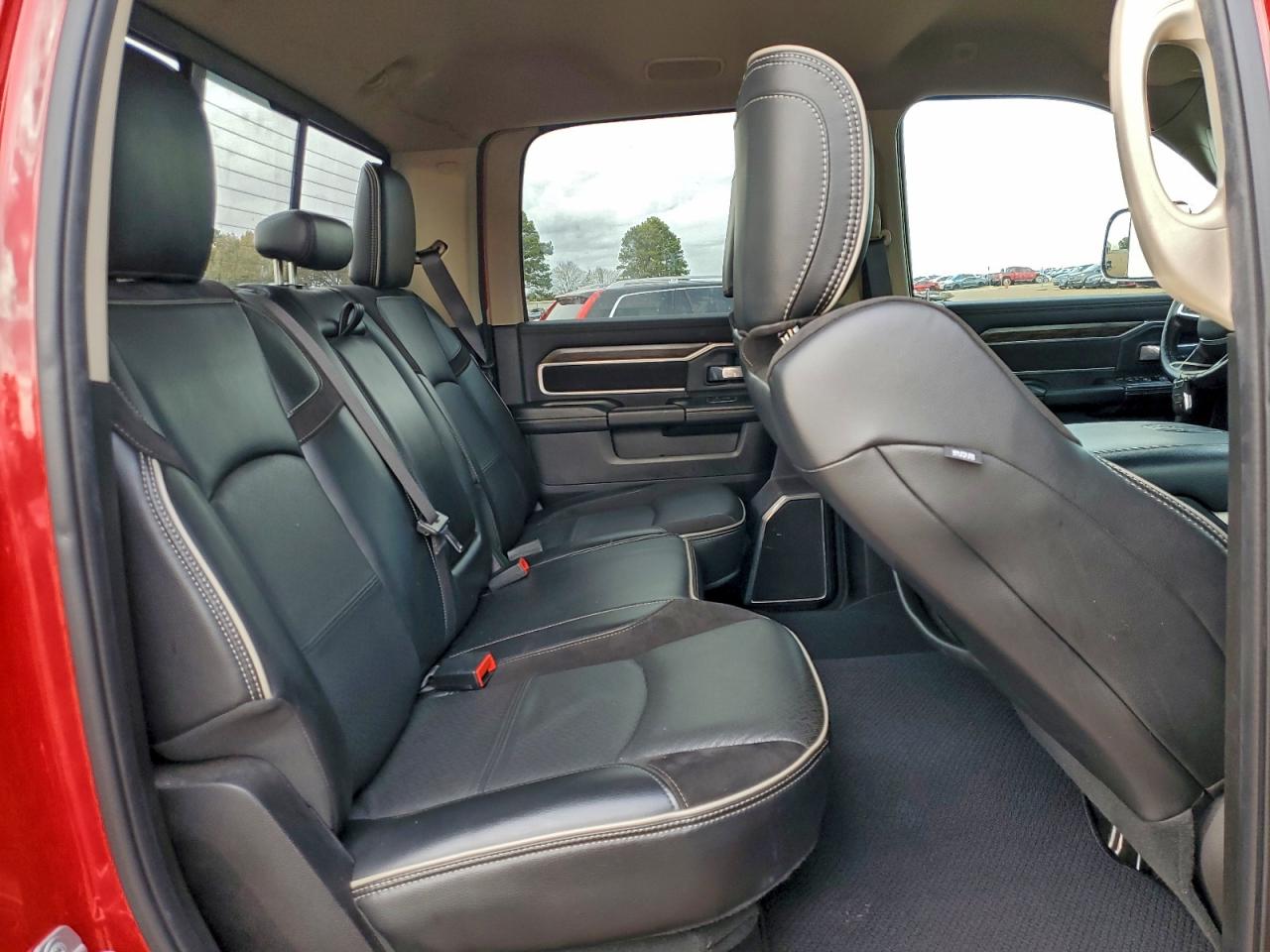 2019 RAM 3500 LARAMIE photo 10
