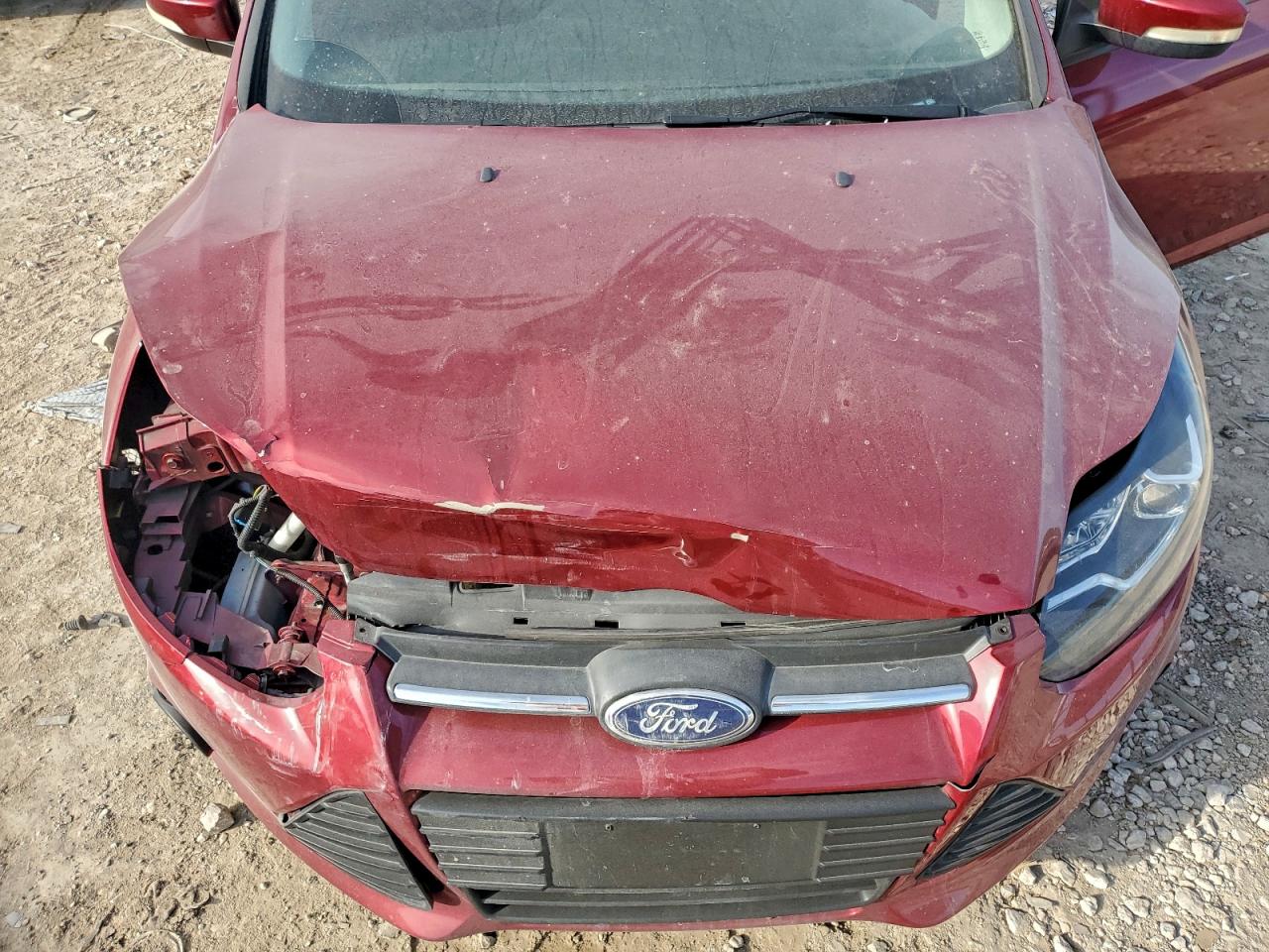 2014 FORD FOCUS SE photo 11