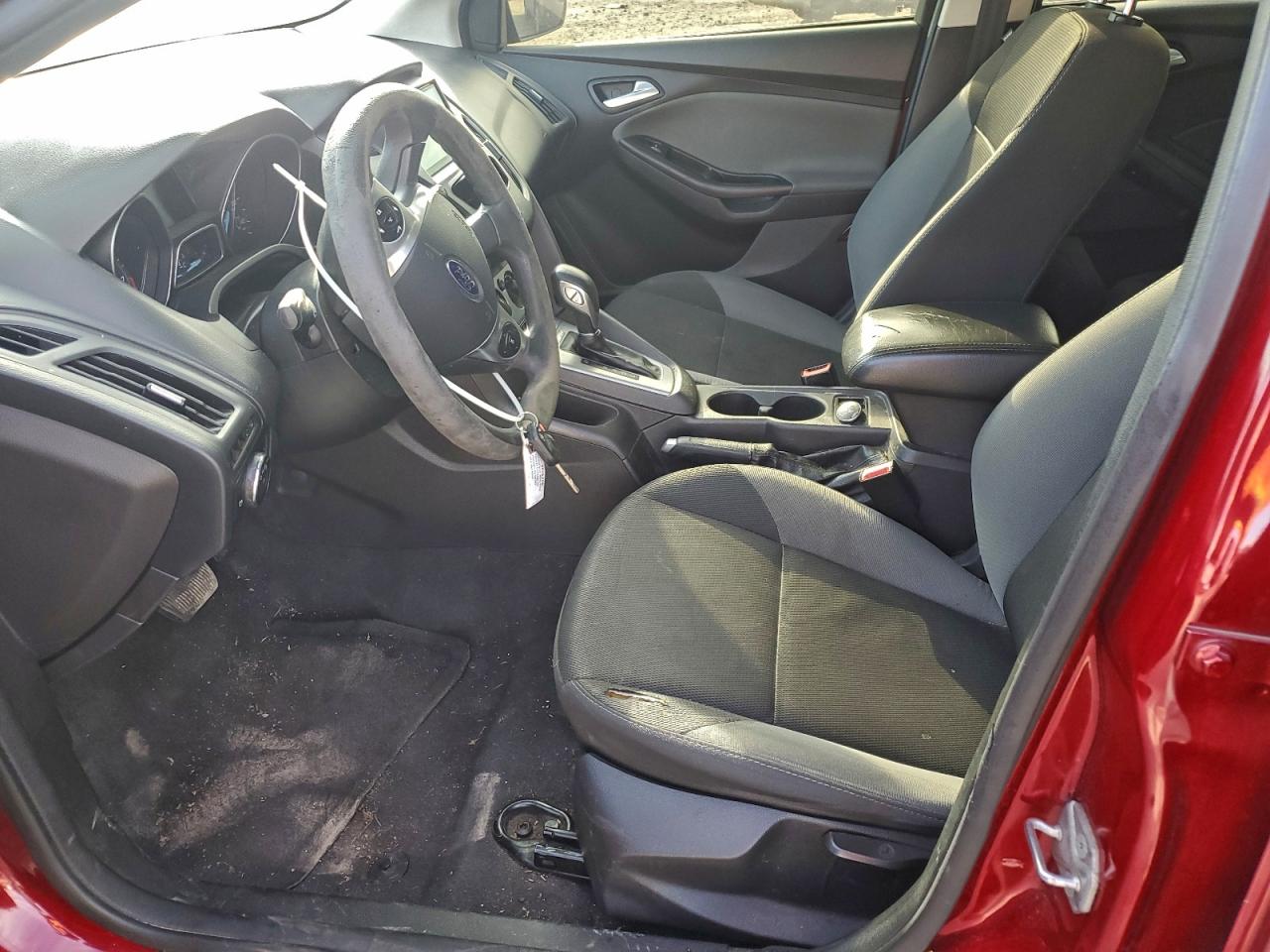 2014 FORD FOCUS SE photo 7