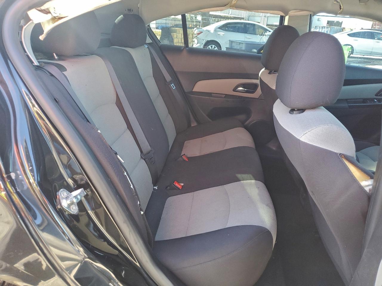 2015 CHEVROLET CRUZE LS photo 10