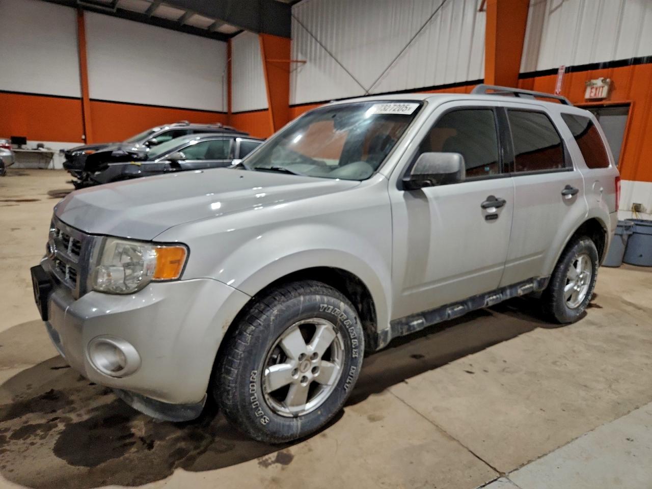 2011 FORD ESCAPE