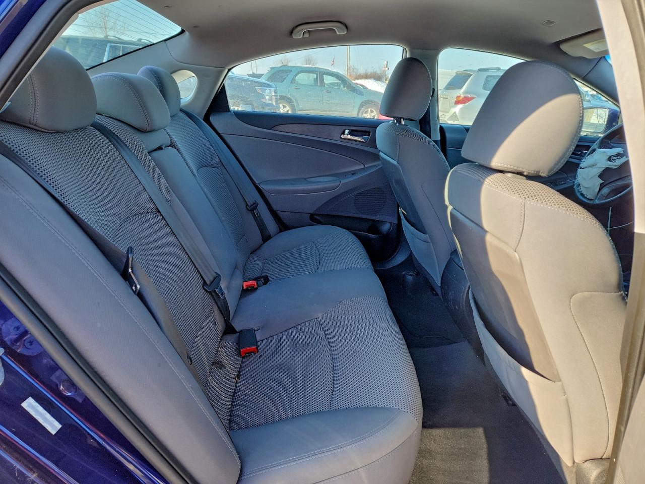 2011 HYUNDAI SONATA GLS photo 19
