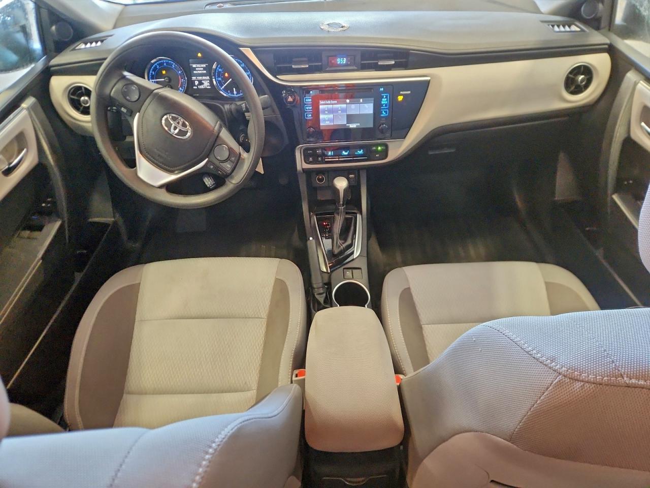 2017 TOYOTA COROLLA L photo 15