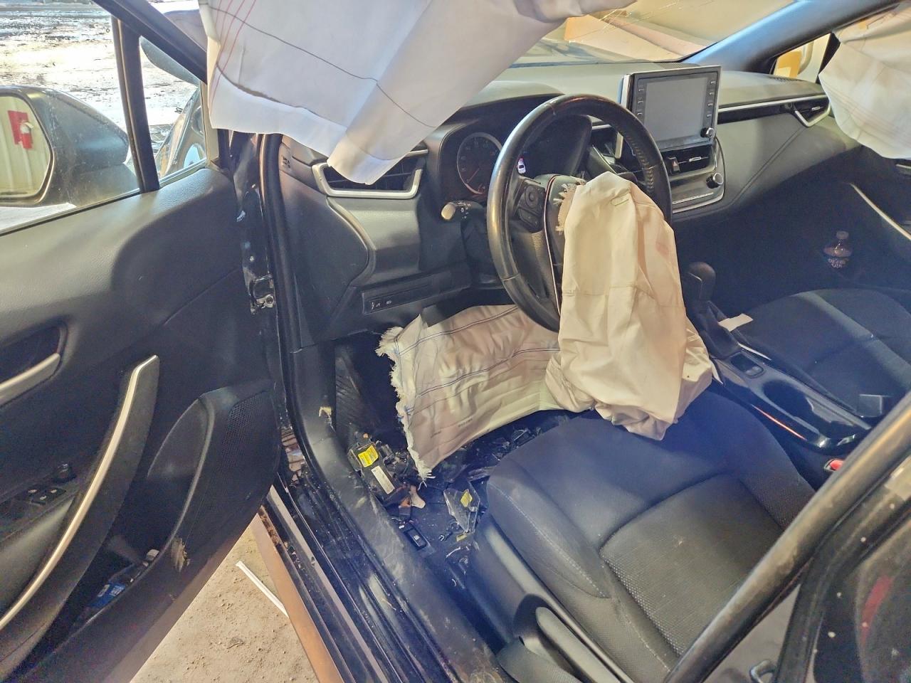 2021 TOYOTA COROLLA SE photo 8