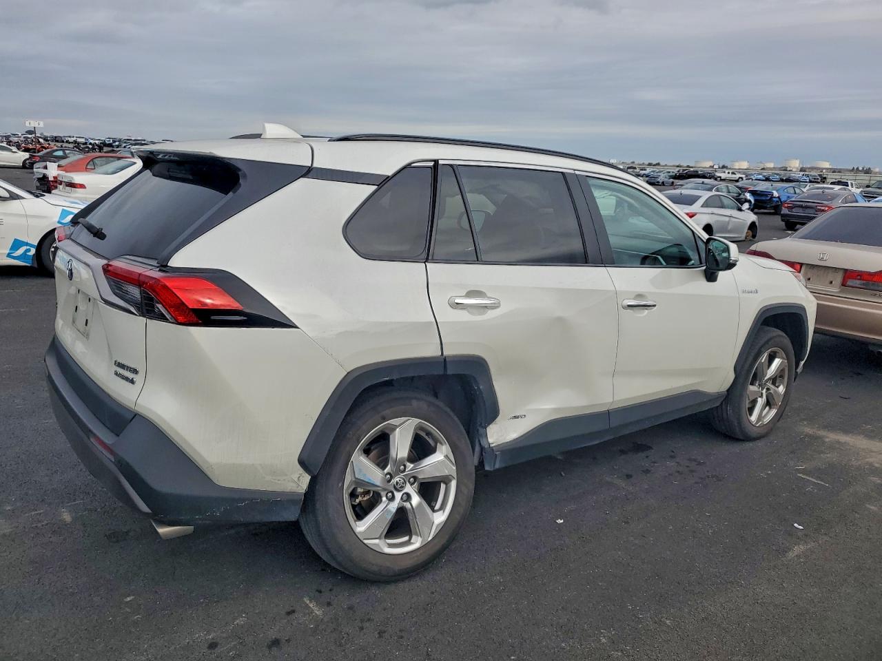 2021 TOYOTA RAV4 LIMITED photo 3