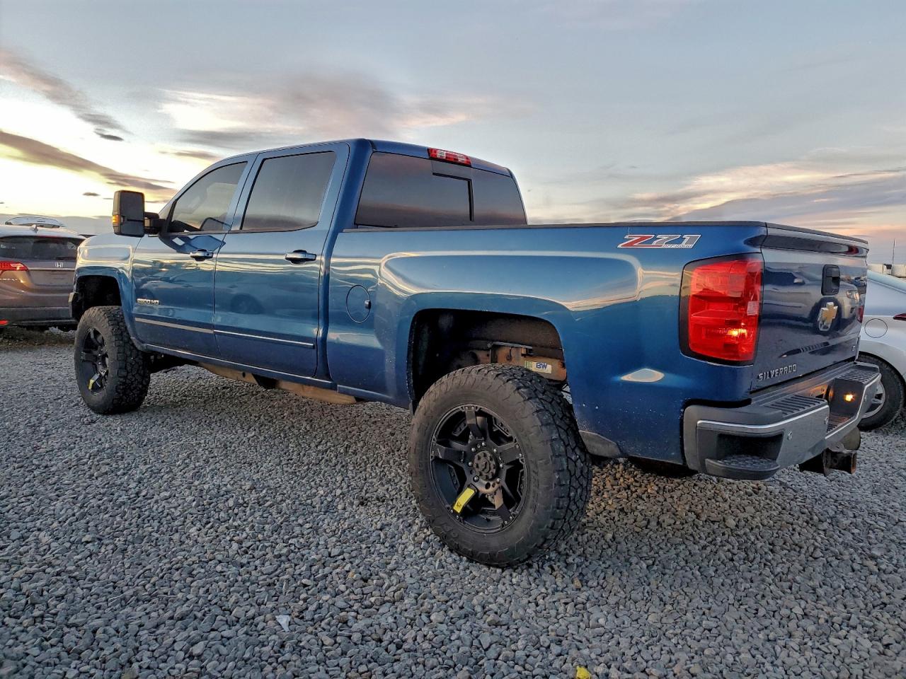 2015 CHEVROLET SILVERADO K2500 HEAVY DUTY LT photo 3