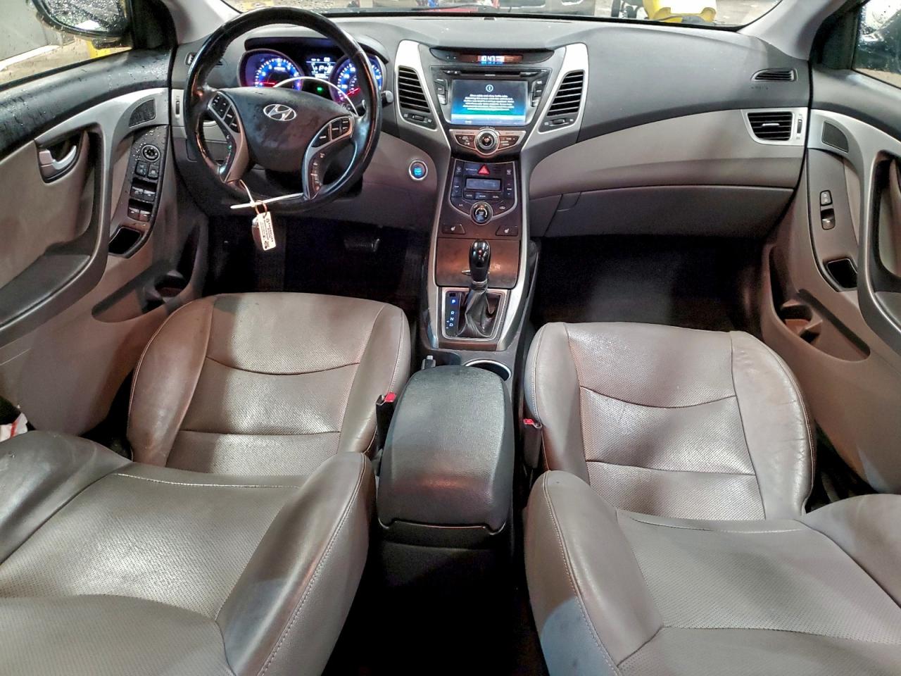 2014 HYUNDAI ELANTRA SE photo 22