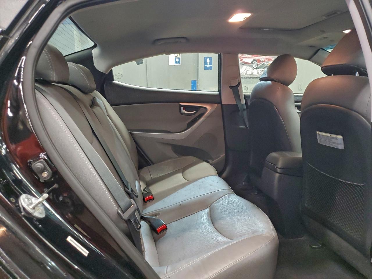 2014 HYUNDAI ELANTRA SE photo 28
